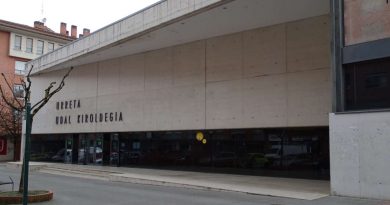 Polideportivo Urreta cerrado