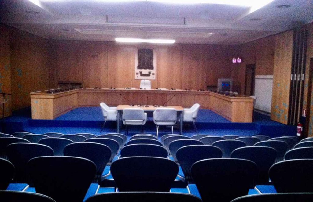 Salón de plenos del Ayuntamiento de Basauri