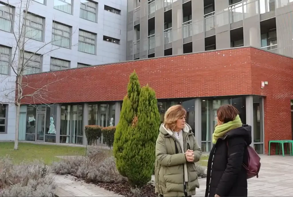 Reunión con la Diputación de Maite Ibarra sobre la residencia de la tercera edad