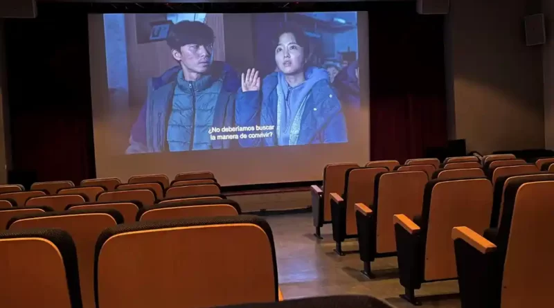 Obra de teatro Sexberdinak en el salón de actos de Galdakao