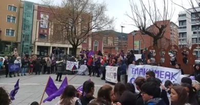 8M Basauri concentración