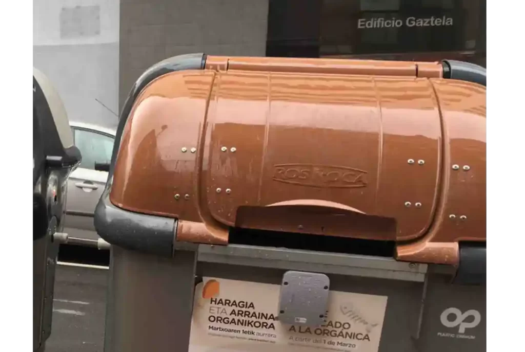 Contenedor marrón Basauri residuos orgánicos