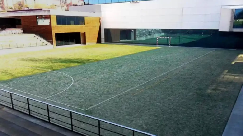 Pista exterior del polideportivo de Etxebarri