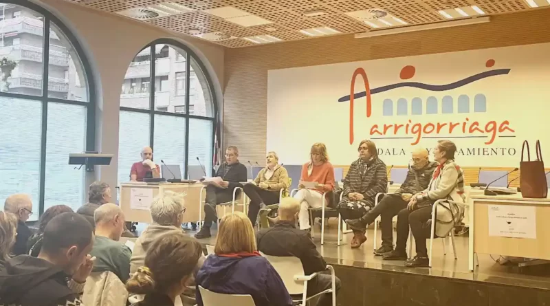 Reunión del Ayuntamiento de Arrigorriaga con vecinos y vecinas del barrio de Salud e Higiene