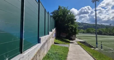 Vallado campo de fútbol municipal Etxebarri