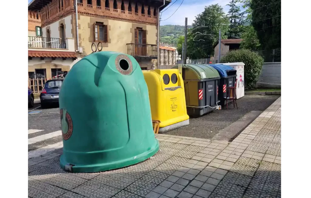 Contenedores Etxebarri residuos BitPAYD