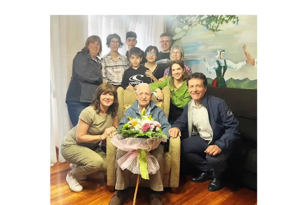 Gabi Elezkano cumplió ayer 100 años en Ariz Basauri