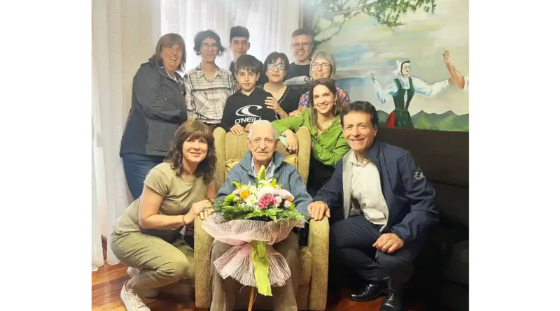 Gabi Elezkano cumplió ayer 100 años en Ariz Basauri