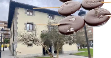 Familia olgetan Piruletas de chocolate Ugao-Miraballes