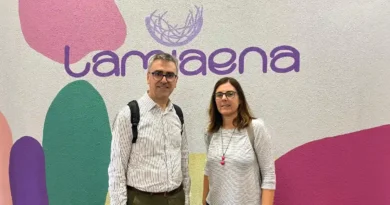 Reunión Joana Etxeberria y Oscar Seco, Esnatu