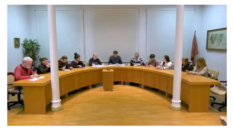 Pleno Municipal Ugao.Miraballes presupuesto