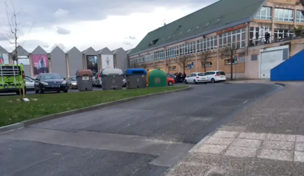 Basauri reasfaltado parking Polideportivo Artunduaga