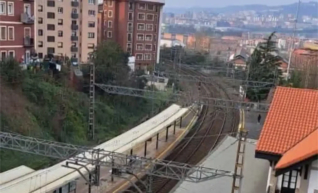 Basauri estación ADIF San Fasuto ruidos