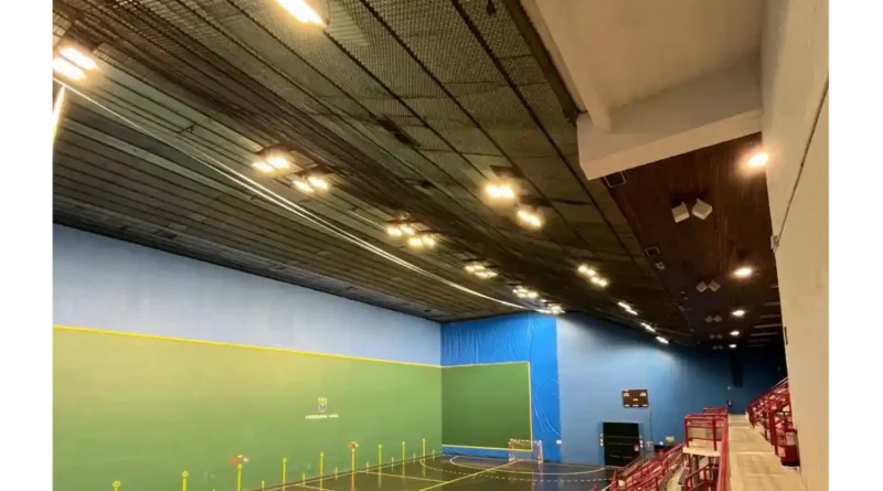 Etxebarri nueva iluminación LED del frontón