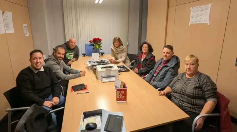 Arrigorriaga Reunión con deuños y dueñas de perros