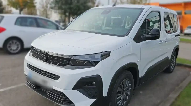 Vehículo eléctrico Peugeot Ayuntamiento de Etxebarri