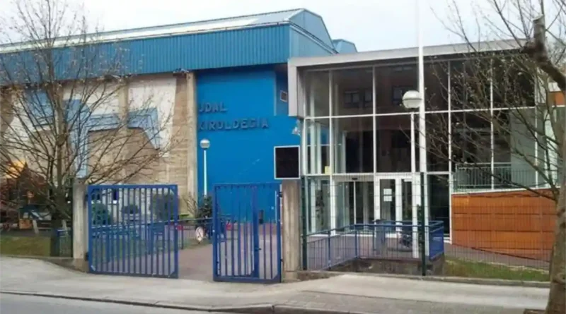 Entrada polideportivo de Arrigorriaga