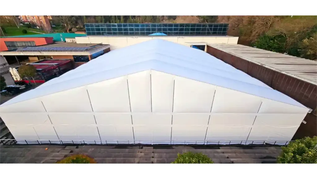 Cerramietno frontal carpa polideportivo Etxebarri