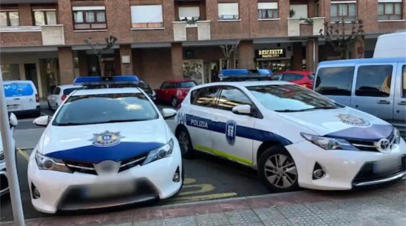 Tres pocías locales medalla Gobierno Vasco