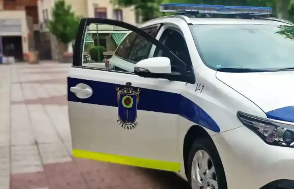 El juez archiva el caso del policía municpal de Etxebarri