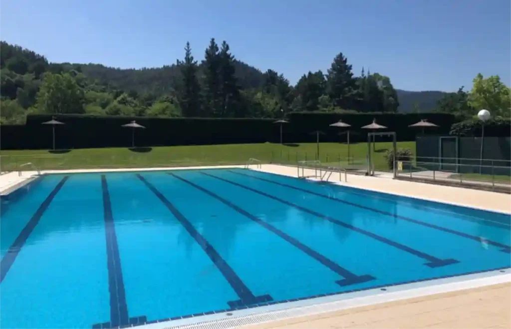 Piscinas Arandia Ugao-Miraballes