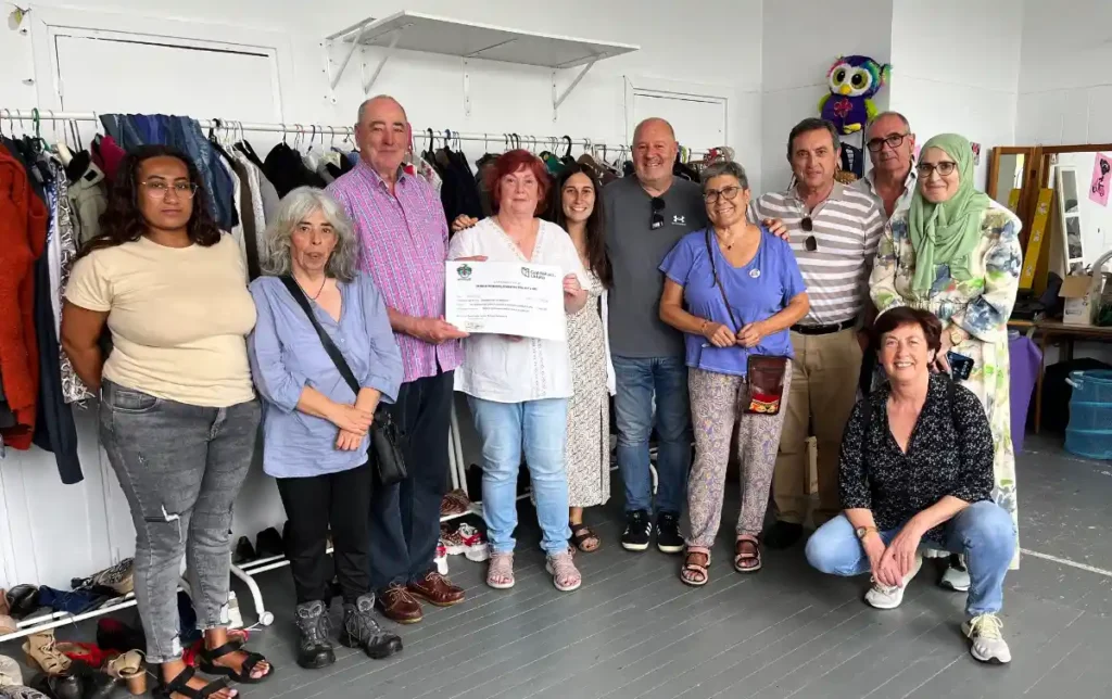 Galdakao Donación Peña Santa Cruz a Tejiendo redes de ayuda