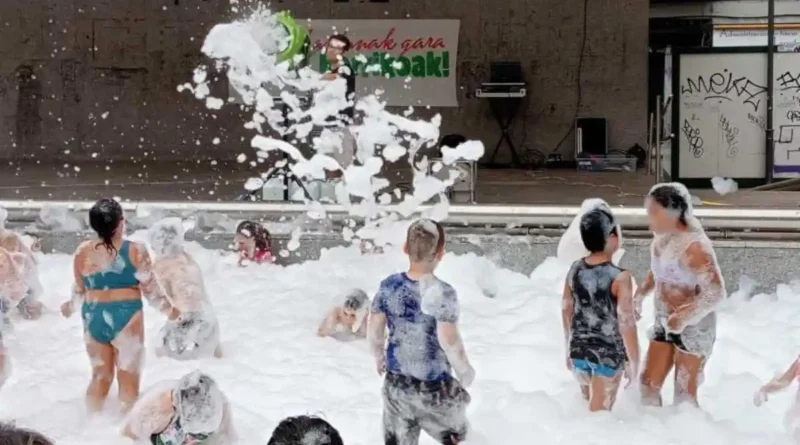 Fiesta de la espuma Arrigorriaga