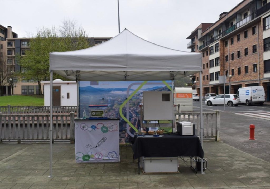 Carpa itinerante presupesutos participativos Basauri