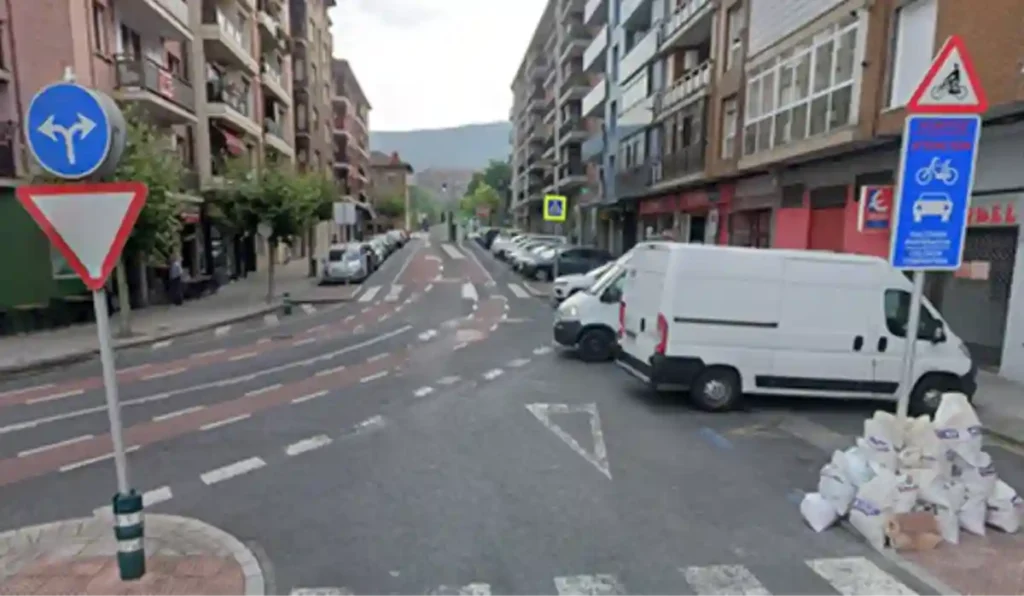 Obas avenida San Esteban Etxebarri