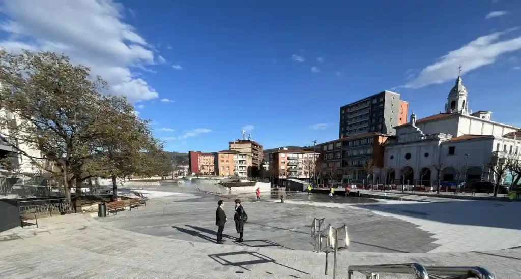 Nueva plaza San Fausto