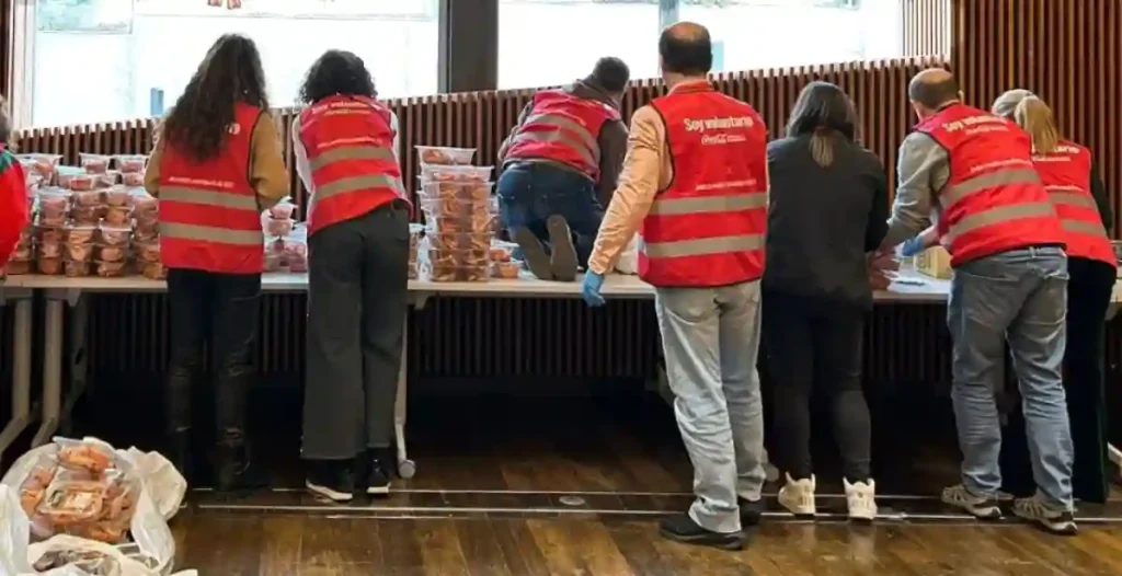 Voluntarios Coca Cola comidas navidad
