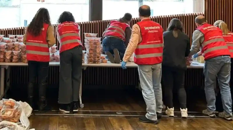 Voluntarios Coca Cola comidas navidad