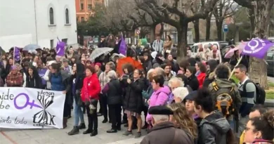 Plaza 25 noviembre Basauri 8M