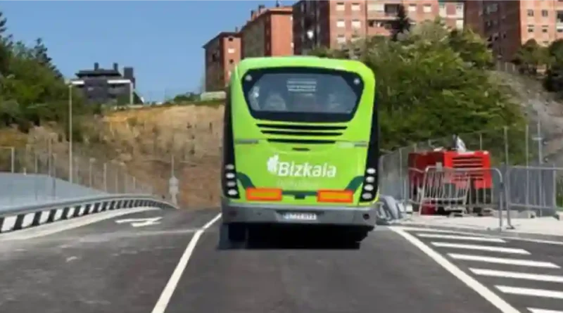 Galdabusa y Bizkaibus Txomin Egileor