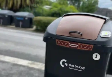 Galdakao tarjetas contenedor marrón