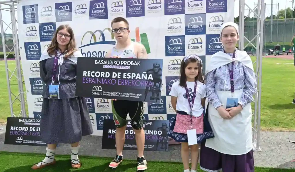 Mikel García record