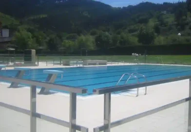 Piscinas exteriores Arandia Ugao