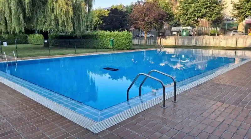Piscinas al aire libre Arrigorriaga